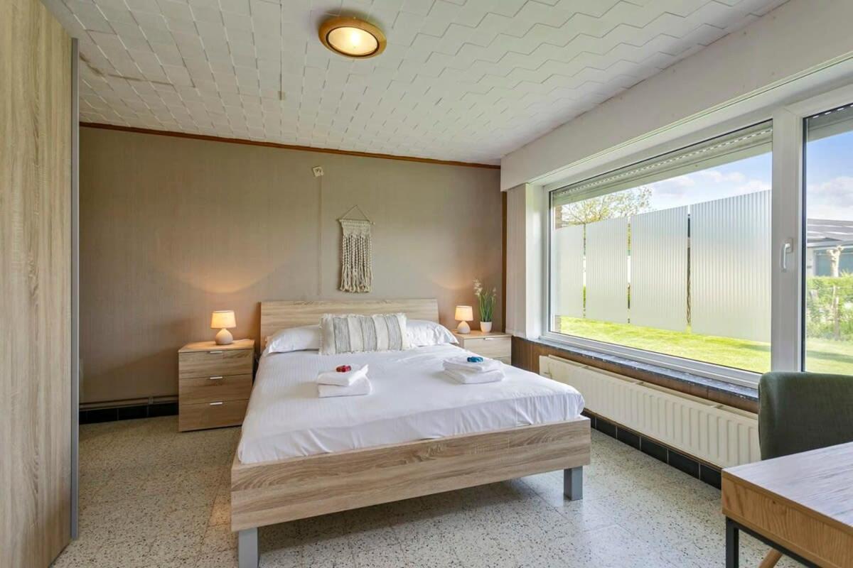Huswell - Bungalow With Garden At 5 Minutes From The Beach Villa De Haan Exteriör bild