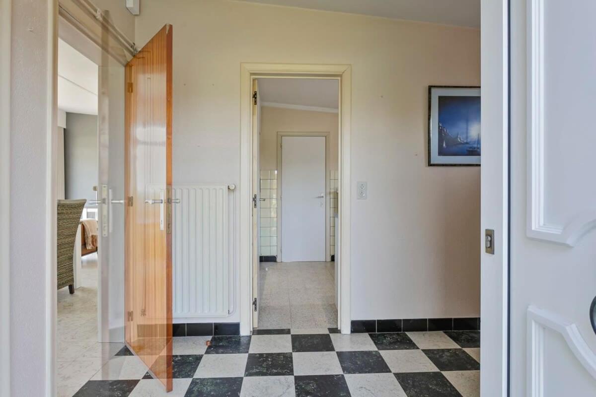 Huswell - Bungalow With Garden At 5 Minutes From The Beach Villa De Haan Exteriör bild
